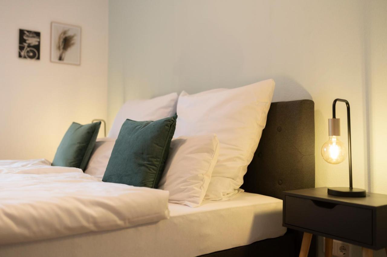 Peter Apartments - Premium Wohnung I 95Qm I 3 Schlafzimmer I Grosses Bad I Kueche I Wohnzimmer I Tv Fulda Bagian luar foto